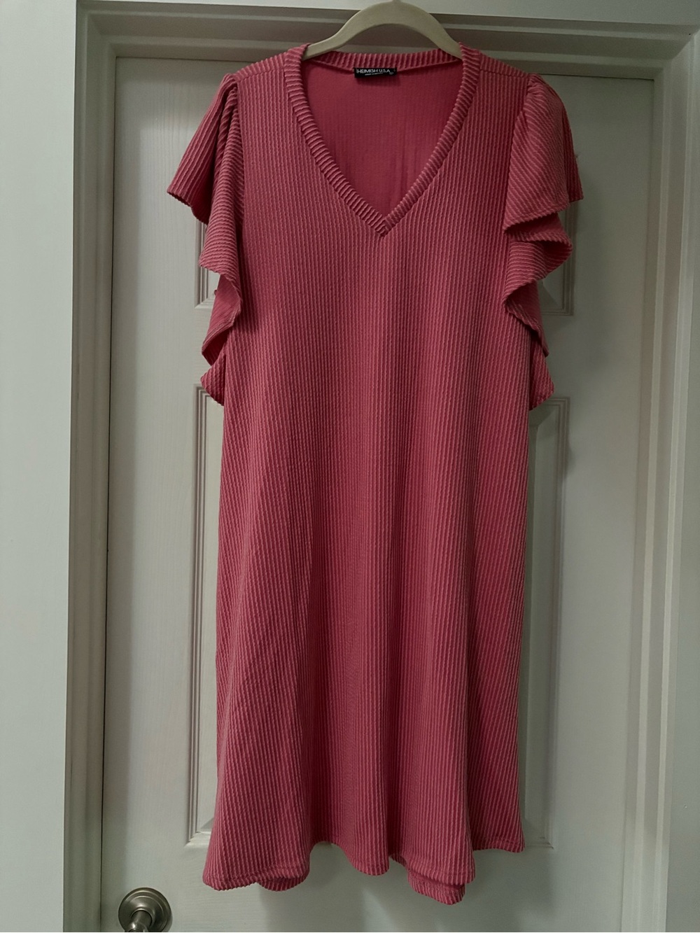 HEIMISH USA Ribbed V-Neck Midi Dress in Rose Pink